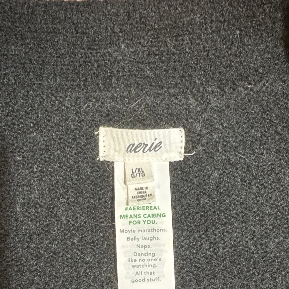 Aerie Black Cardigan - Picture 2 of 4